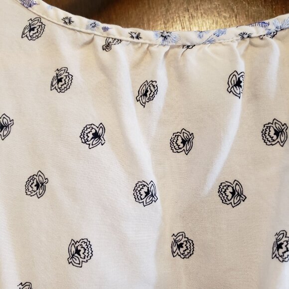 Old Navy Relaxed Bib-Front Boho Tank - Picture 4 of 6